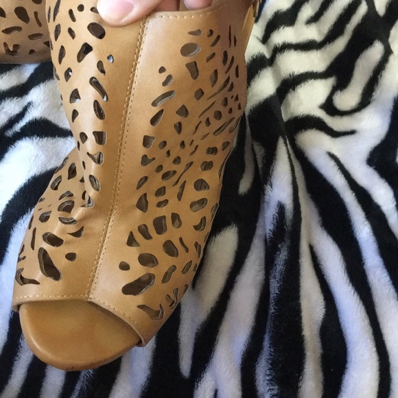 High heels - Picture 2 of 3